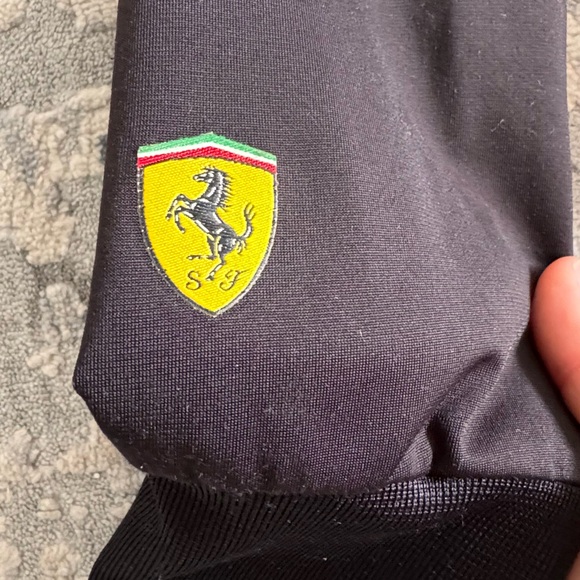 Puma and Ferrari softshell Jacket - Picture 6 of 7
